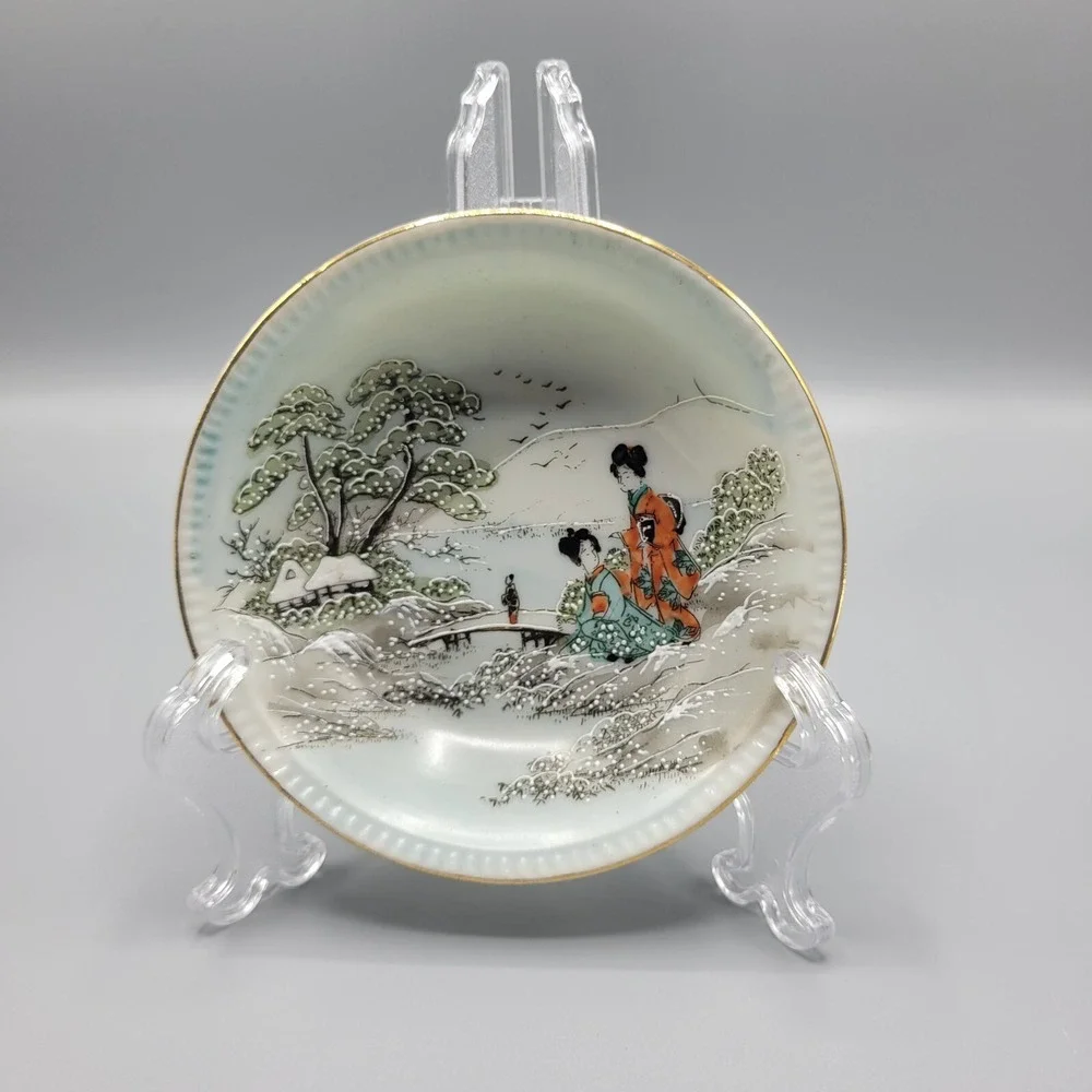 Vtg Japan Small Bowls Geisha Women Handpainted Birds Bridge Beautiful Lot of 4